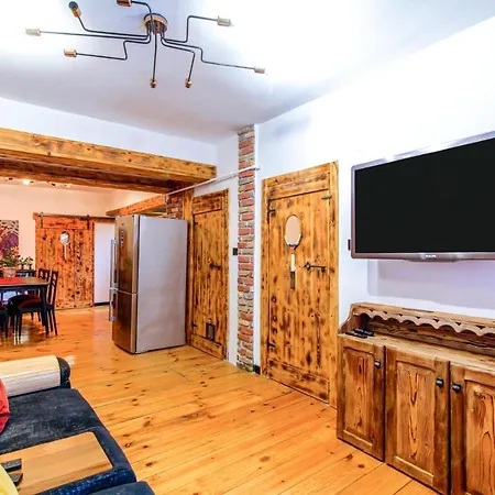 Marginally Designed Special Flat In Sisli アパート